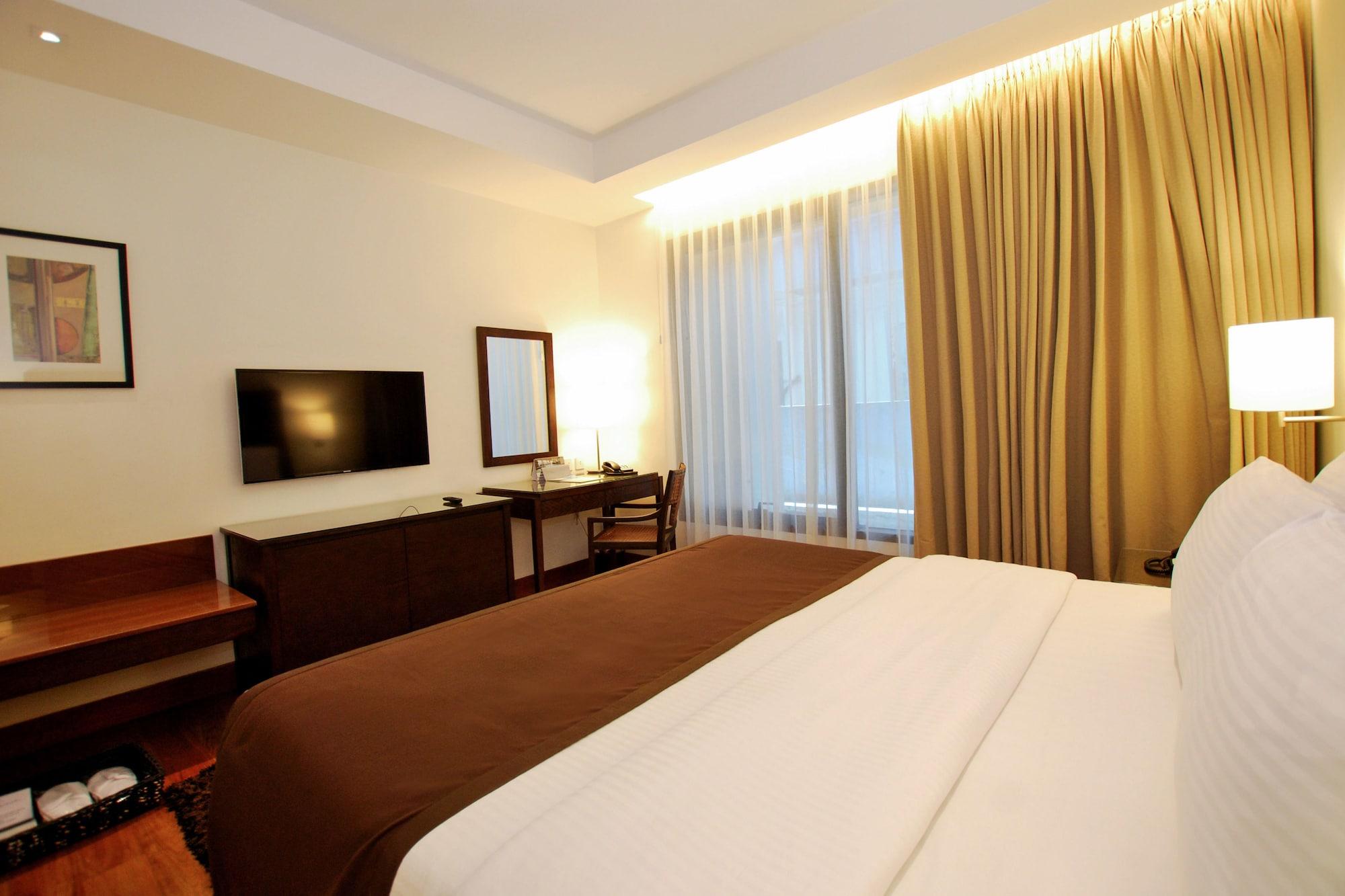 Hotel Garden Grand Makati City