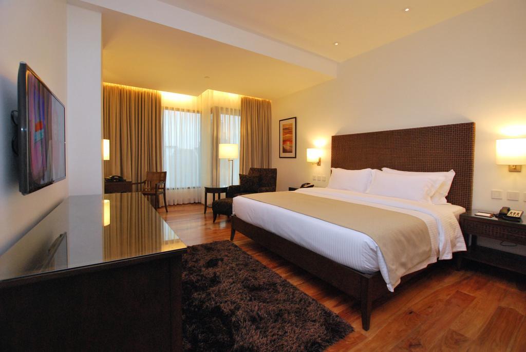 Garden Grand 5* Makati City