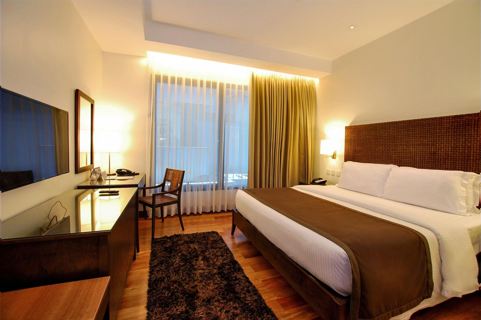 Garden Grand Hotel